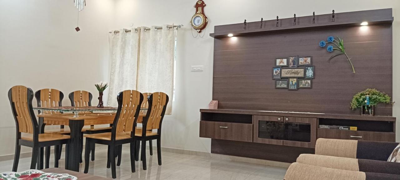 Shi'S Vilva - The Bungalow In Coimbatore - Near Airport, Kmch, Codesia Kültér fotó