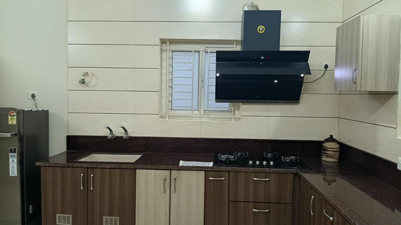 Shi'S Vilva - The Bungalow In Coimbatore - Near Airport, Kmch, Codesia Kültér fotó